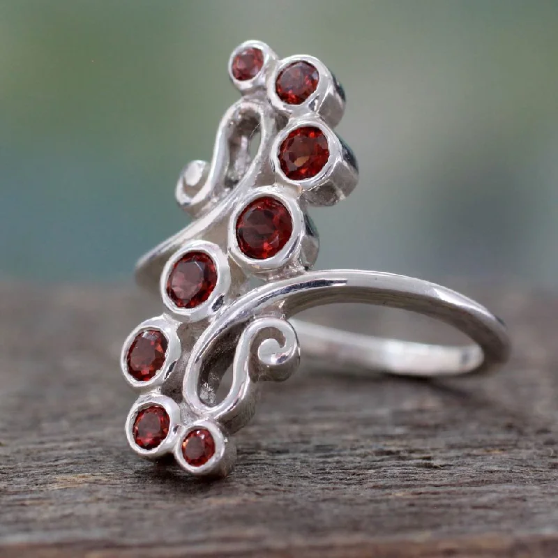 Handcrafted Sterling Silver 'Scarlet Tendrils' Garnet Ring (India)