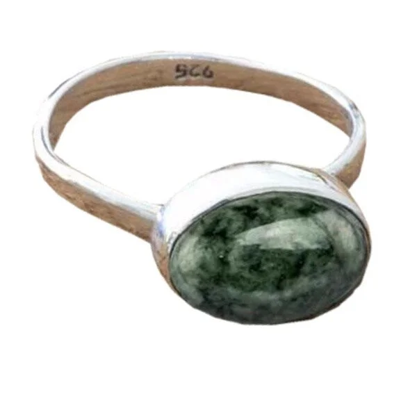 Handmade Jade Mystique Sterling Silver Ring (Guatemala)