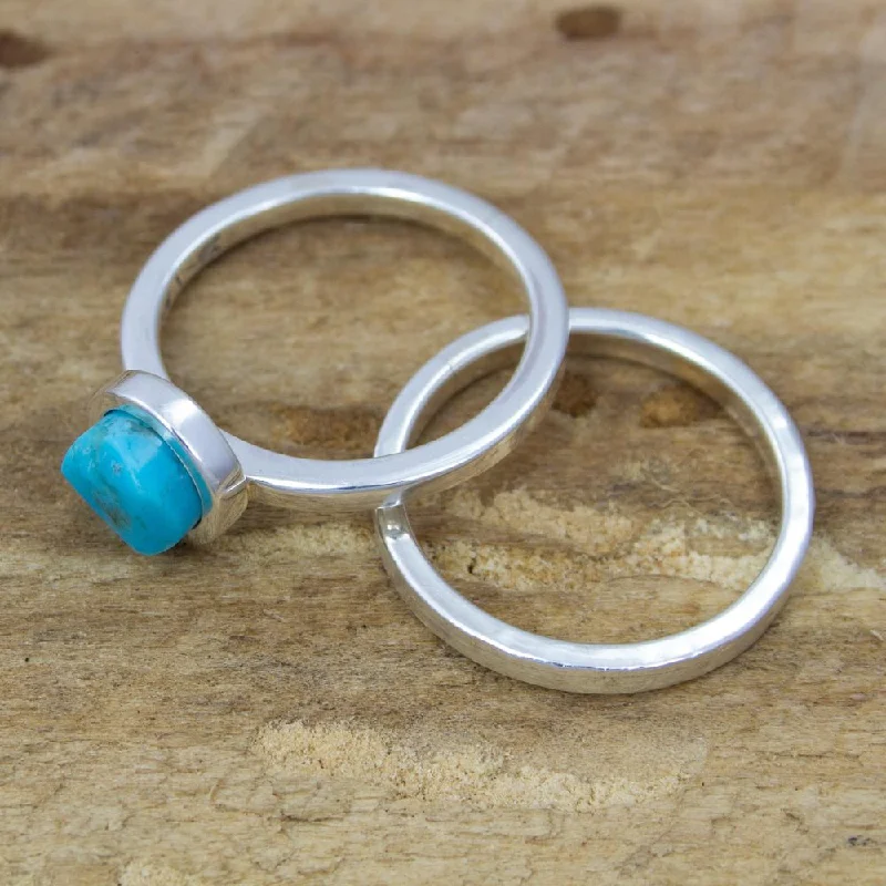 Handmade Set of 2 Sterling Silver 'Sky Glow' Turquoise Stacking Rings (Mexico)