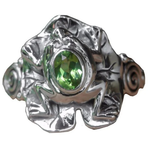 Handmade Sterling Silver 'Green Rainforest Frog' Peridot Ring (Indonesia)