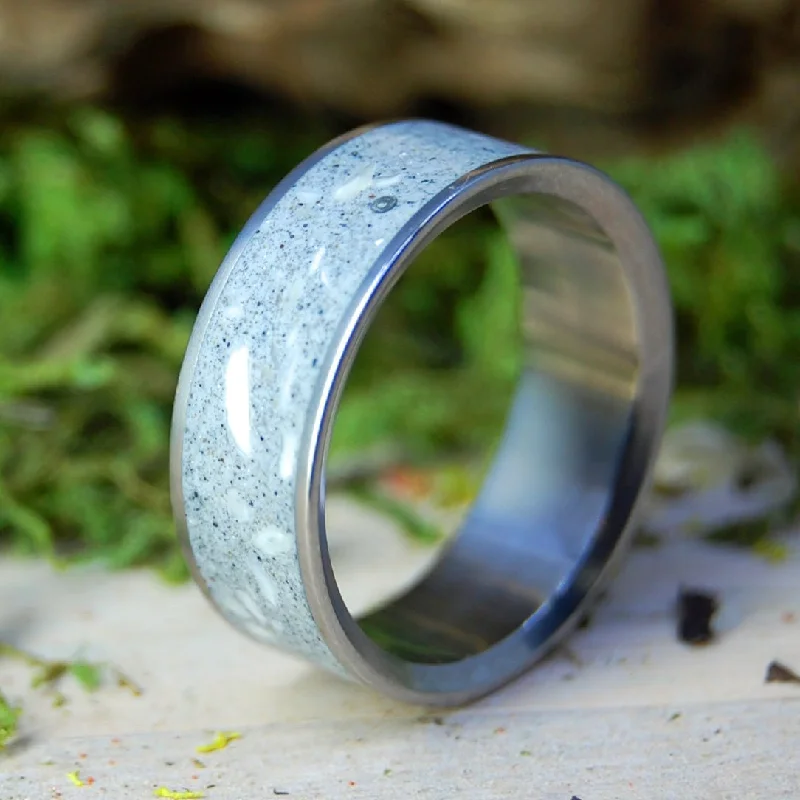 Folly Beach Gator | Men's Alligator Teeth, Beach Sand & Titanium Wedding Ring