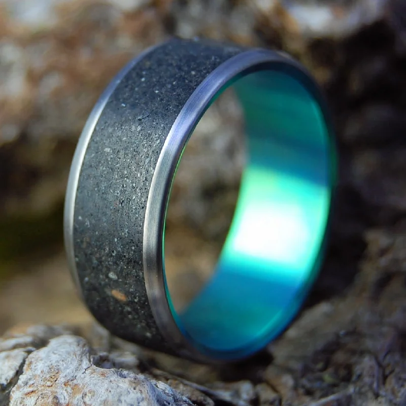 Icelandic Green Aurora | Men's Beach Sand, Lava & Titanium Wedding Ring