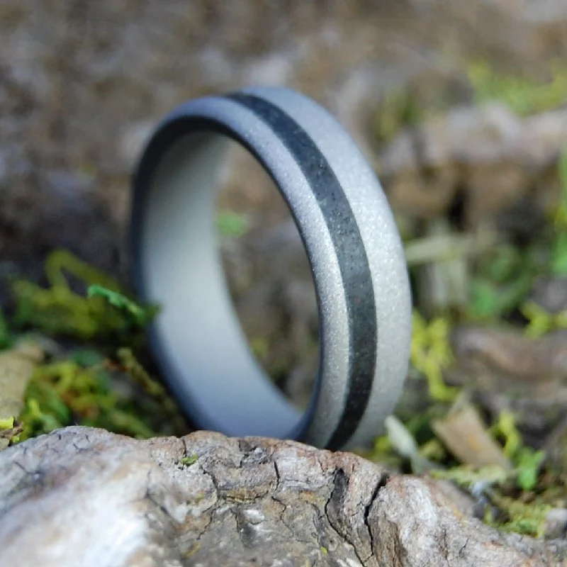 Icelandic Lava Offset | Men's Icelandic Lava & Titanium Wedding Ring