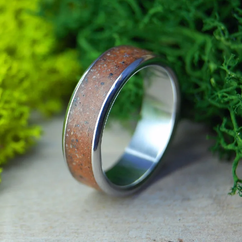 Martha's Vineyard | Men's Beach Sand & Titanium Wedding Ring