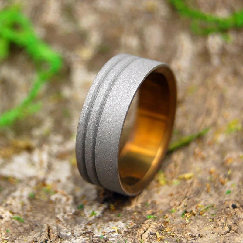 To The Future Bronze | Men's Bronze & Titanium Wedding Ring