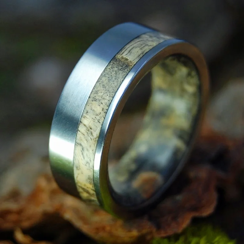 Mirror Buckeye Grove | Men's Buckeye Wood & Titanium Wedding Ring