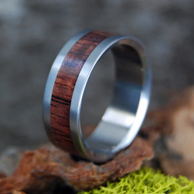 Nalu | Men's Koa Wood & Titanium Wedding Ring