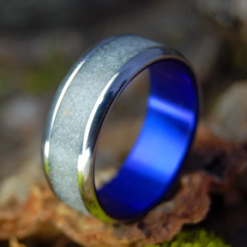 Orange Beach Alabama | Men's Beach Sand & Titanium Wedding Ring