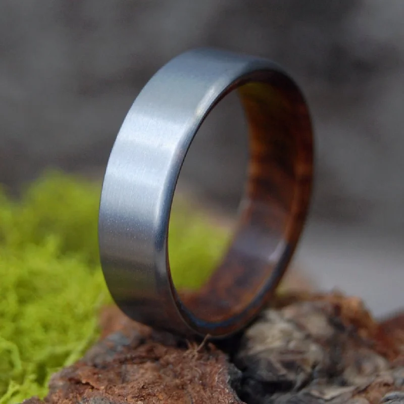 Redwood Kore | Men's Redwood & Titanium Wedding Ring