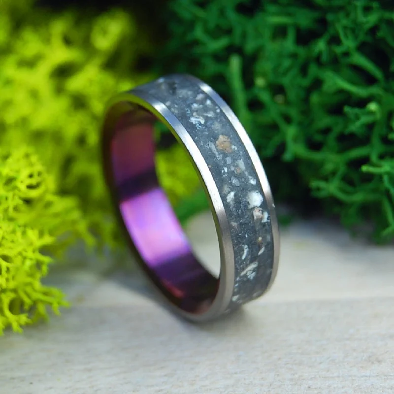 T-Rex in Iceland | Men's Dinosaur Teeth, Icelandic Lava Beach Sand & Titanium Wedding Ring