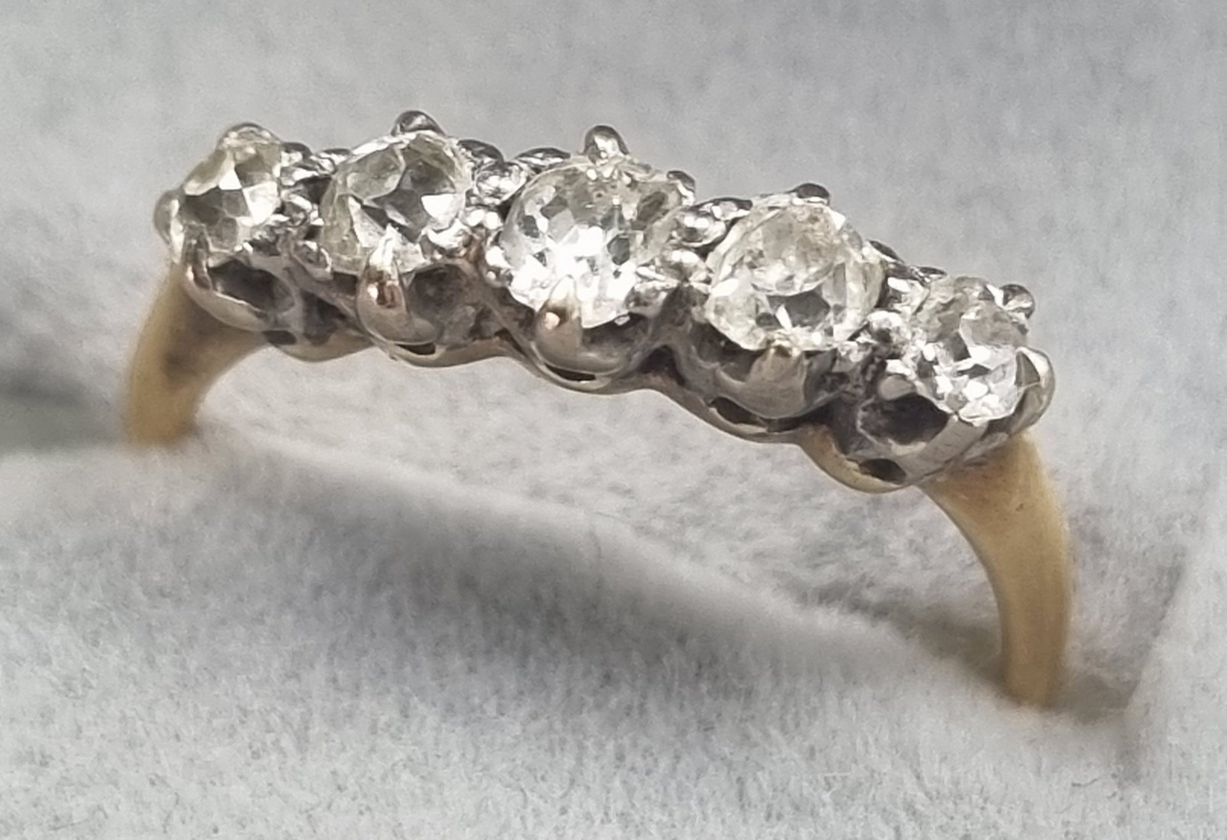 18ct GOLD DIAMOND RING i1/2