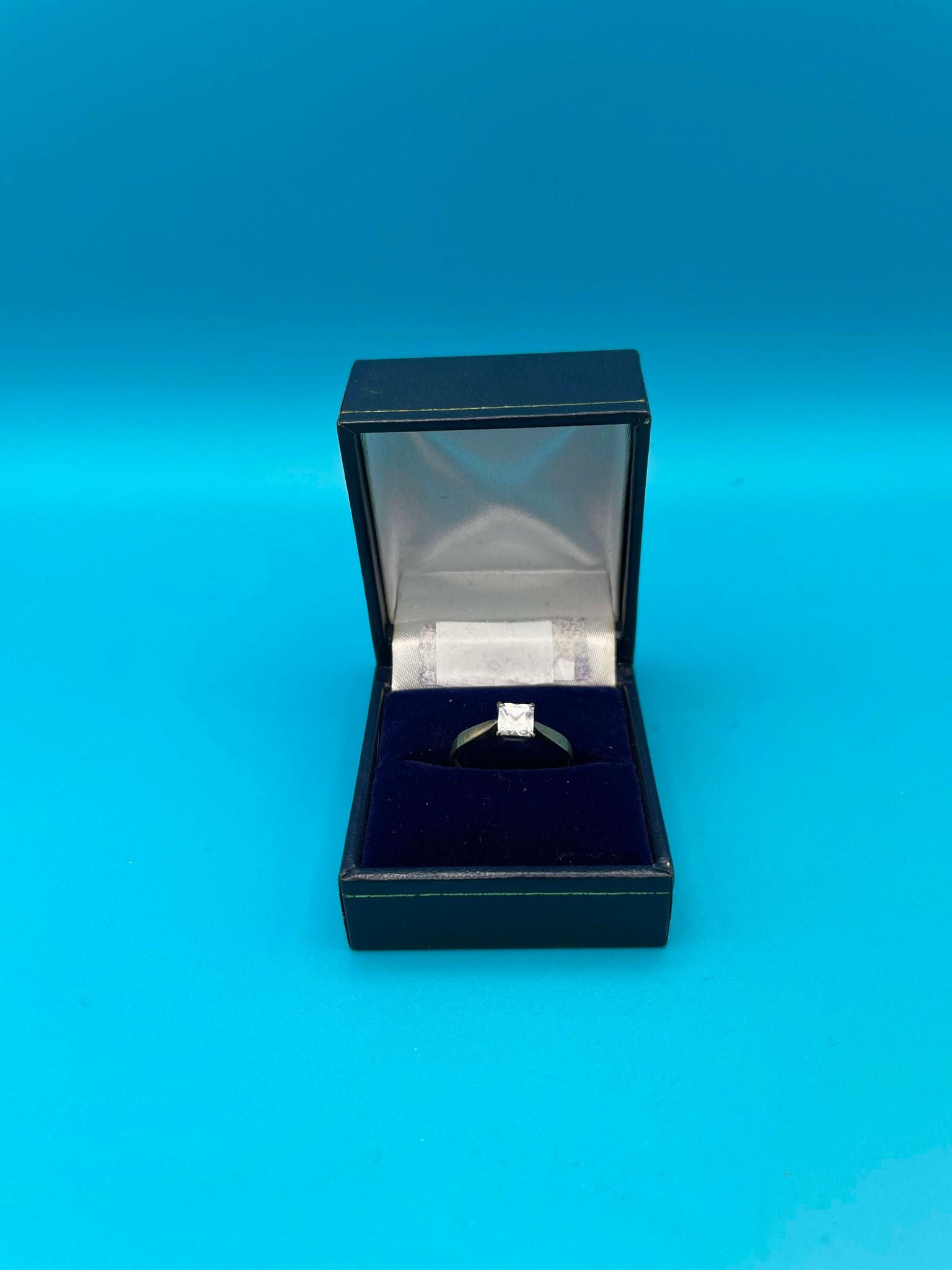 9CT RING