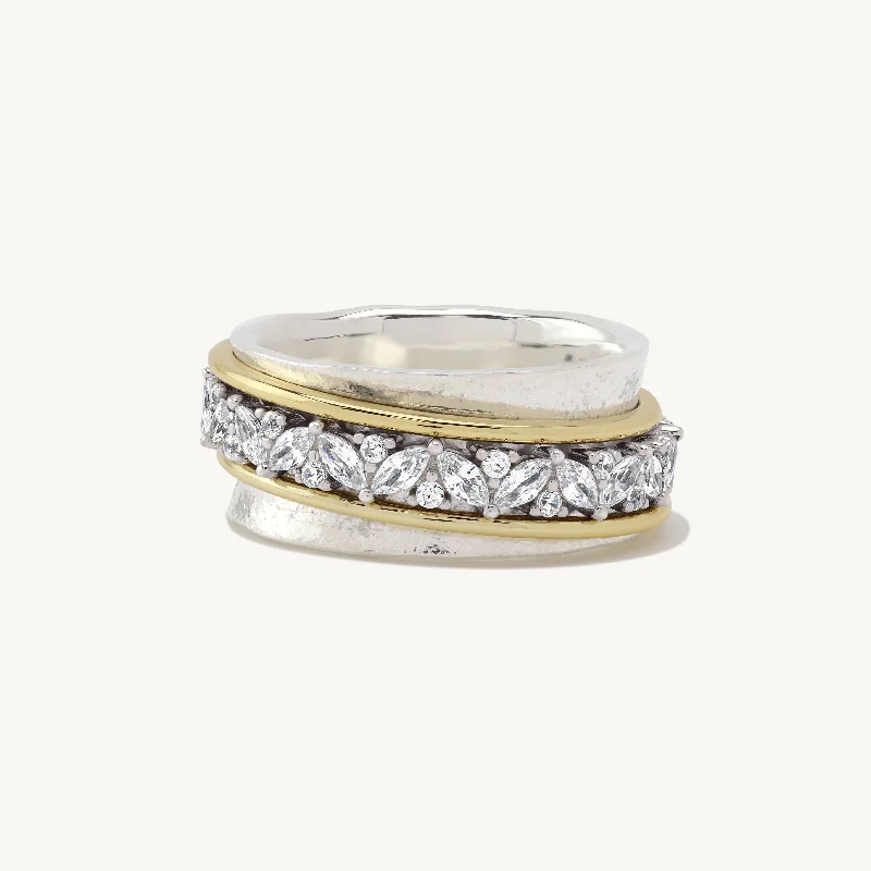 Aria Cluster Spinner Ring